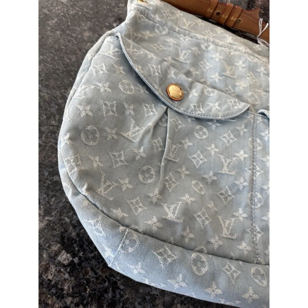 LOUIS VUITTON Louis Vuitton Monogram Denim Daily GM Shoulder Bag. Purse. Large - Picture 10 of 16